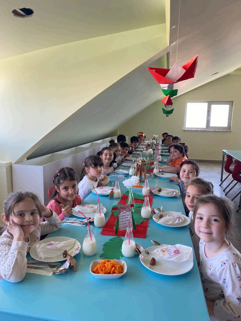 ON BİR AYIN SULTANI RAMAZAN-I ŞERİF (TEKNE ORUCU)