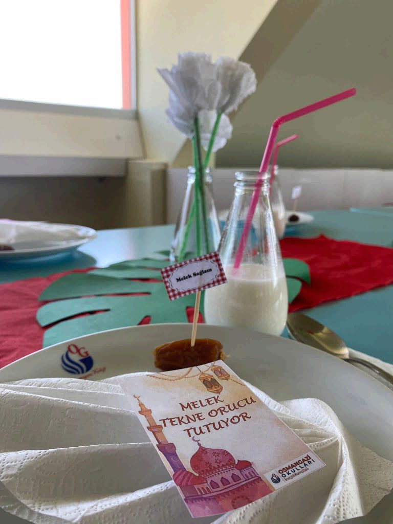 ON BİR AYIN SULTANI RAMAZAN-I ŞERİF (TEKNE ORUCU)