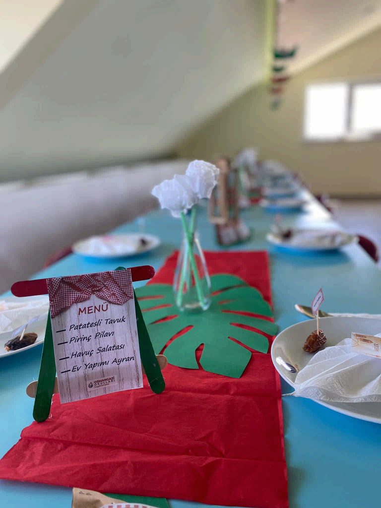 ON BİR AYIN SULTANI RAMAZAN-I ŞERİF (TEKNE ORUCU)